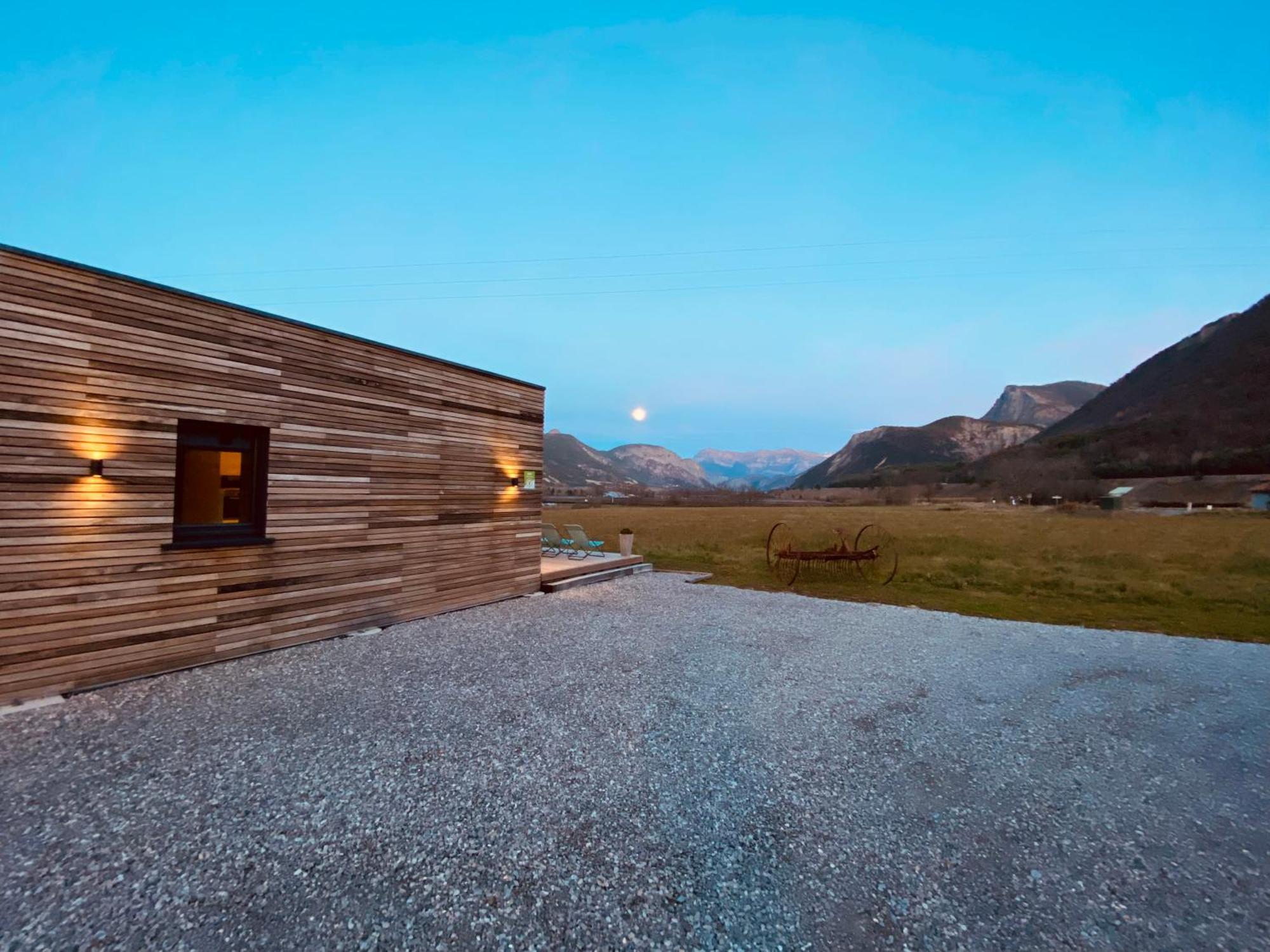 Charmant Logement Entre Lac Et Montagne Rochebrune  Exterior foto
